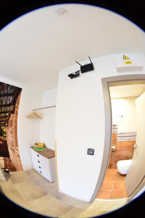 Element Bed & Breakfast เชสกี้ครุมลอฟ ภายนอก รูปภาพ
